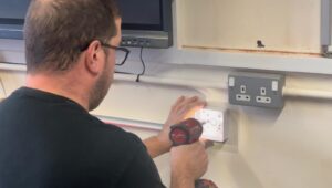Datapoints and Power Circuits Installation